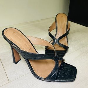 BCBGMAXAZRIA HEELS